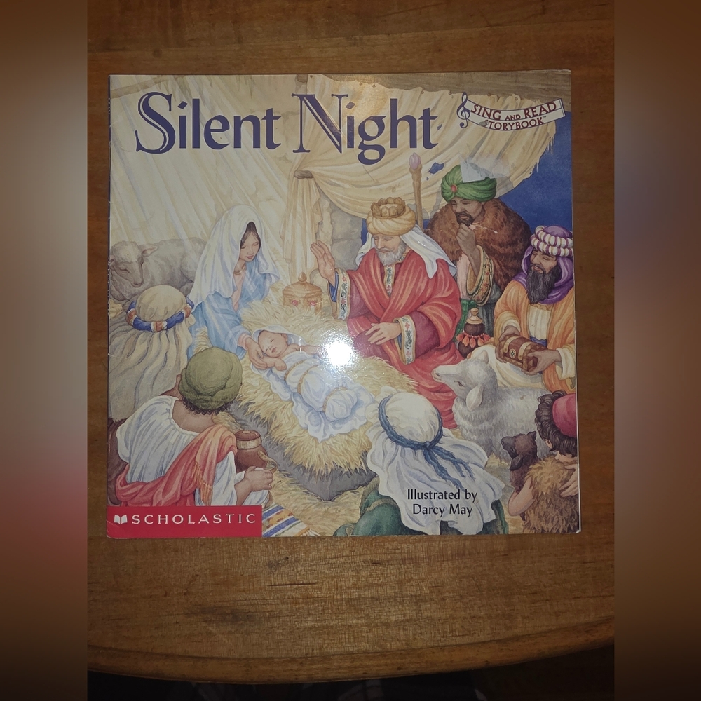 silent night / sing and read story book Darcy May / Scholastic 2002